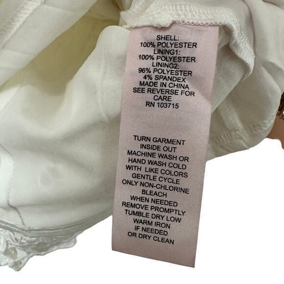 Nanette Lepore Womens Lace Crochet Top Size L White Marshmallow Back Zip NWT - Picture 6 of 6